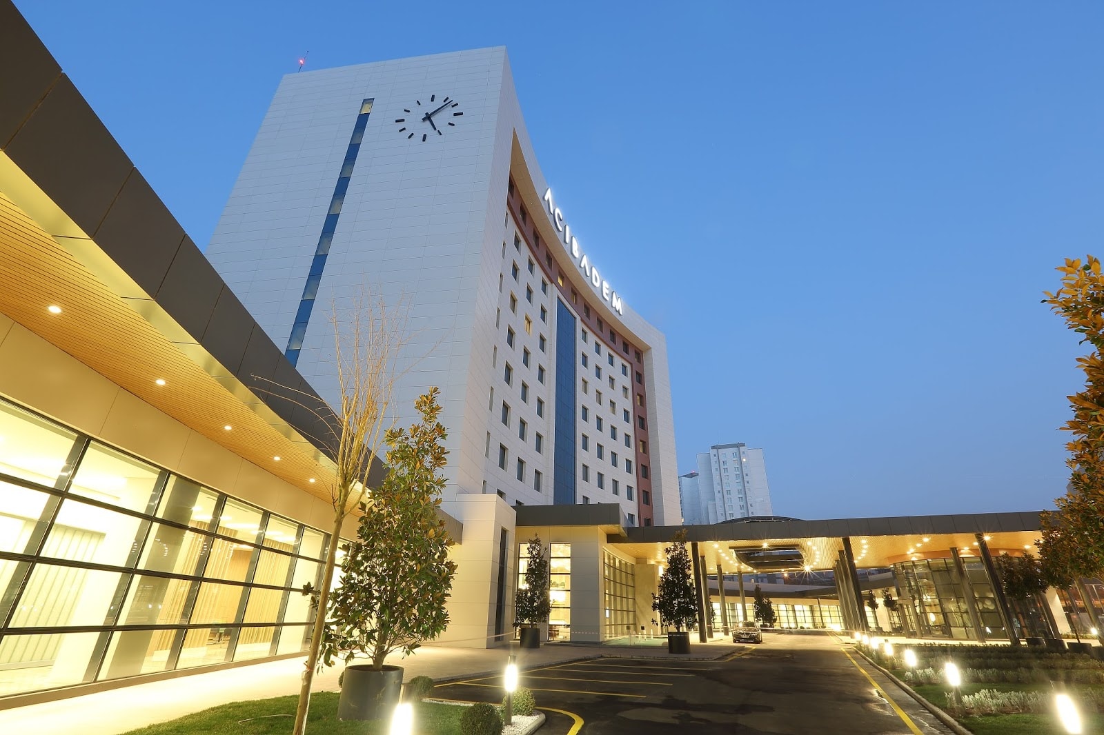 Acibadem Mehmet Ali Aydinlar University Atakent Hospital